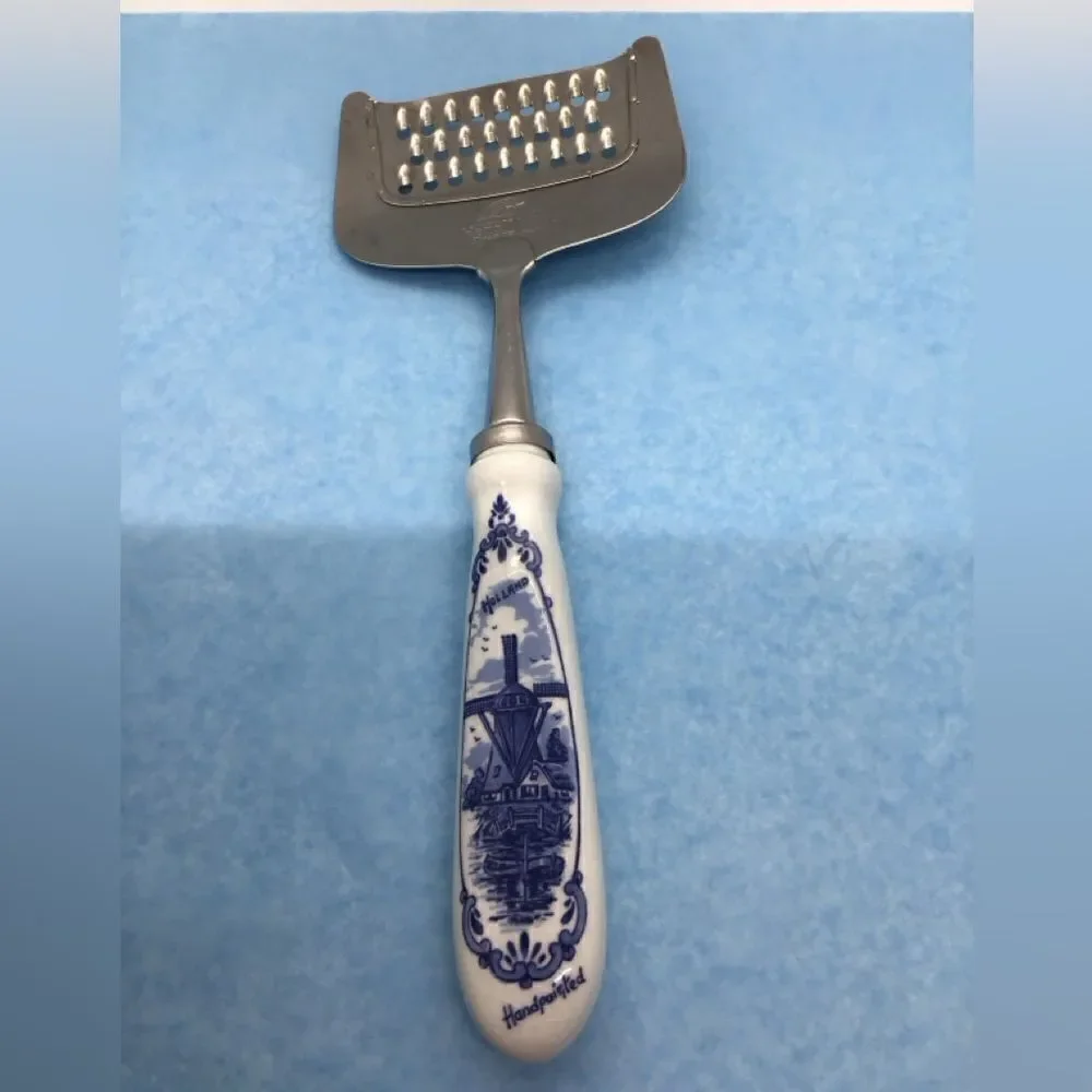 Hand painted Delft Henry Willig Cheese Grater
